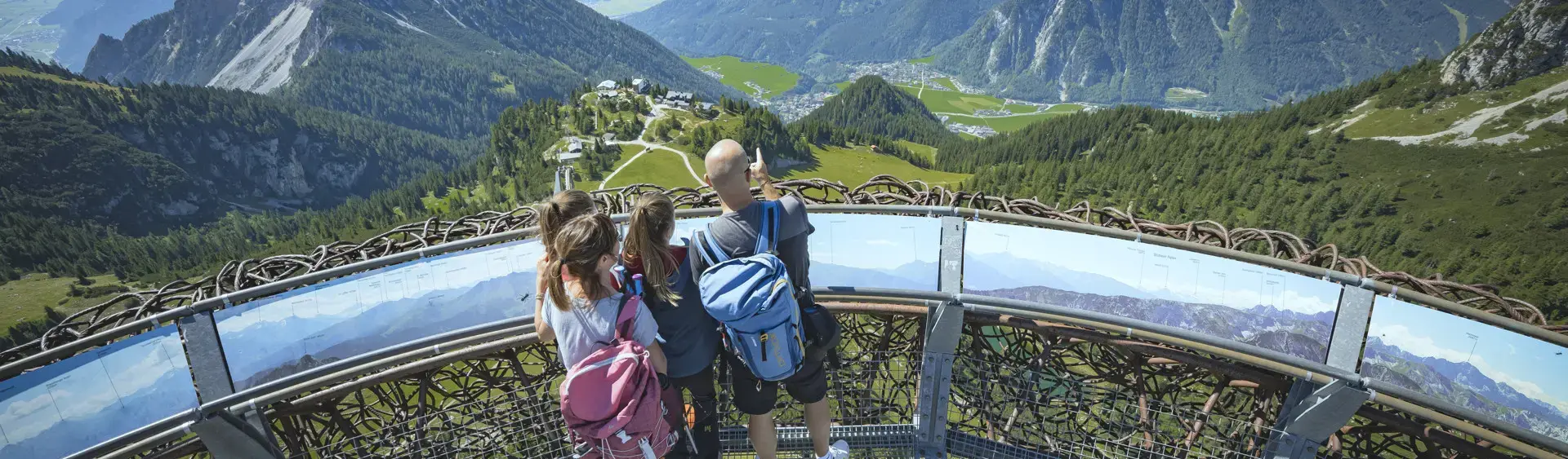 Die Aussichtsplattform am Gschöllkopf ermöglicht einen unvergesslichen Ausblick auf die Region Achensee.