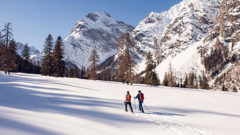 schneeschuhwandern-karwendel-achensee-falzthurn-gramai-3.jpg