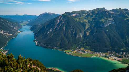 achensee-baerenkopfblick-rofan.jpg