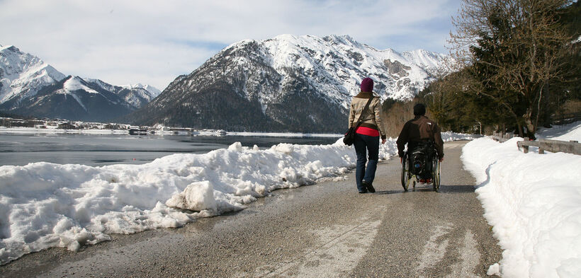 Lake Achensee is barrier-free in winter also.