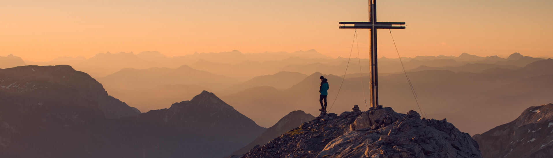 Hiking in the Nature Park Karwendel Tours in the Karwendel mountains offer unique summit experiences, such as the tour up the Sonnjoch which stands 2457 metres tall.