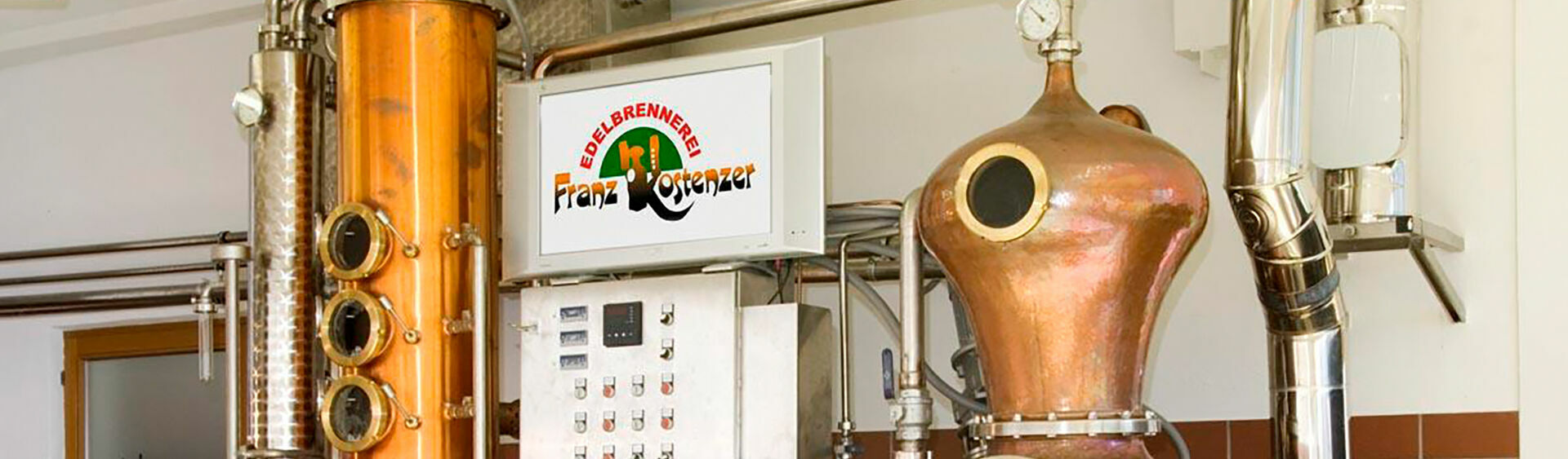 This high-quality distillation equipment is used for the process of distilling schnapps in the Kostenzer noble distillery in Maurach.