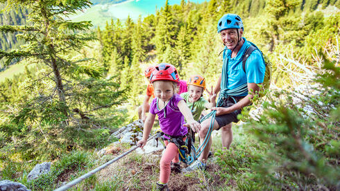 familienklettersteig-achensee-rofan-felix-und-charlotte.jpg
