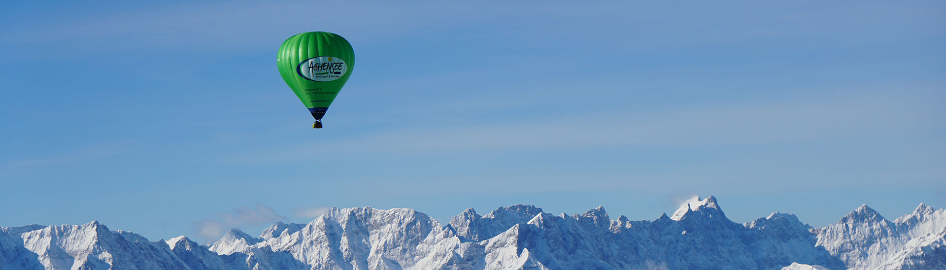 Ballonfahren im Winter Mit dem Heißluftballon über die Winterlandschaft des Karwendelgebirges schweben und das Gebiet somit aus der Vogelperspektive erleben.