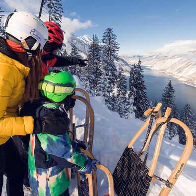 Ein Ausflug auf der Rodelbahn des Zwölferkopfs ist ein herrliches Wintervergnügen für die ganze Familie. 