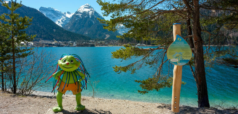 Der Wusel-Seeweg am Ufer des Achensees zwischen Maurach und Achenkirch ist ein Outdoor-Paradies für Kinder.