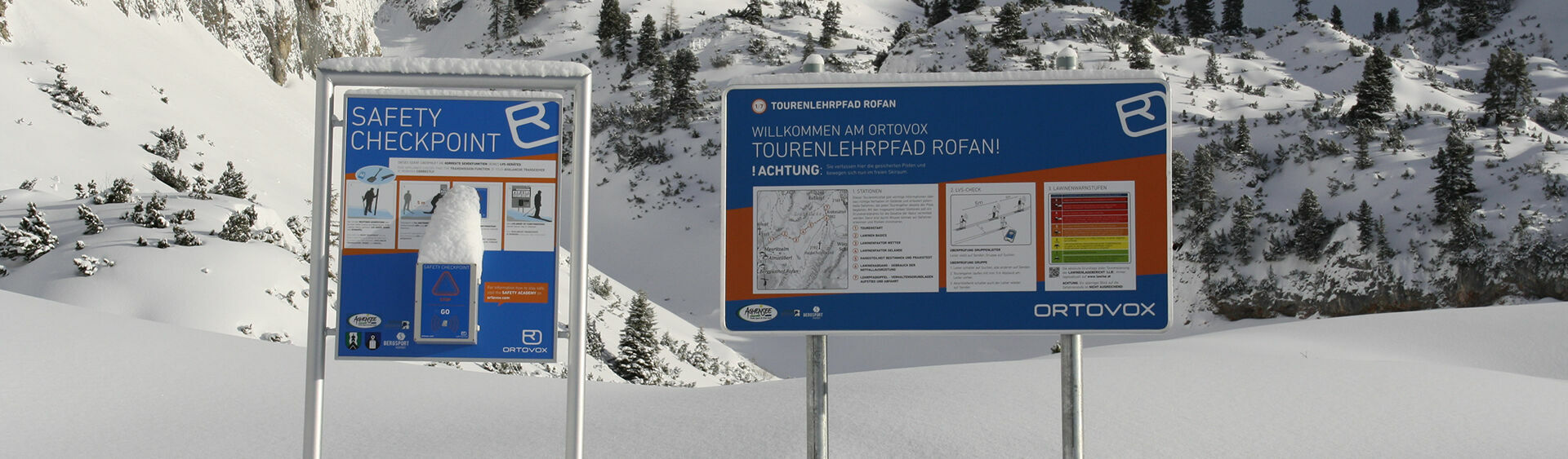 The ORTOVOX avalanche educational trail in Maurach features seven stations explaining the proper conduct in alpine terrain and how to use avalanche beacon, shovel and probe.