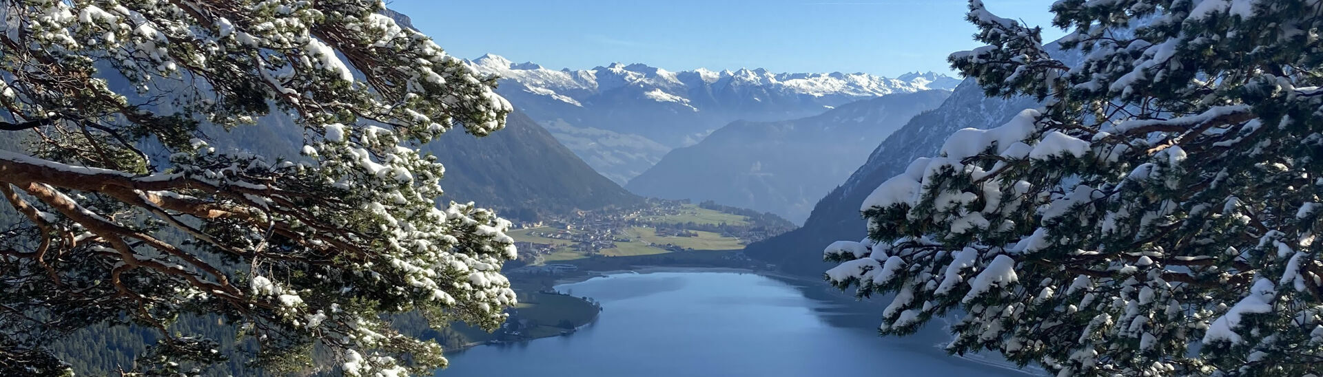 Winter landscape at Lake Achensee This photo shows the wintry landscape on a tour to the Seebergspitze in the Karwendel mountains.