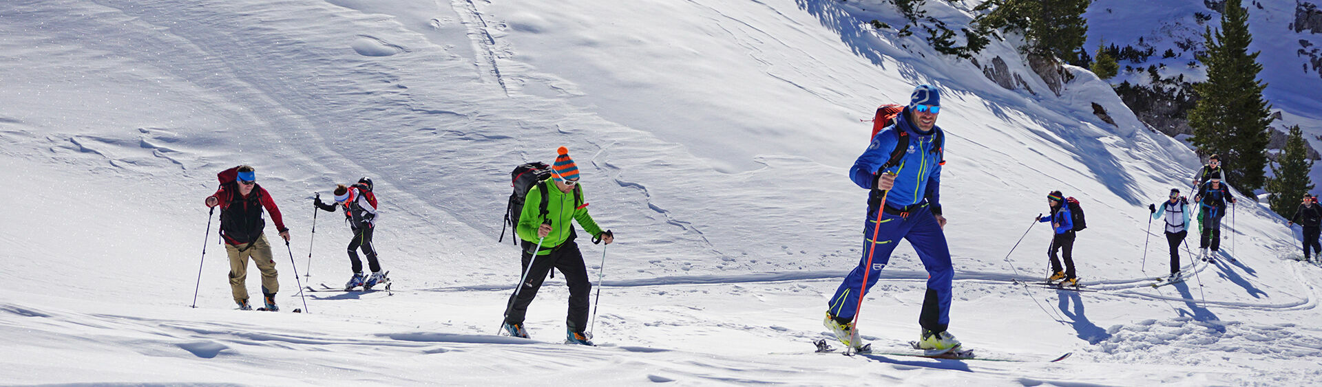 A ski tour in the middle of the winter landscape of the Rofan mountains is a special experience.