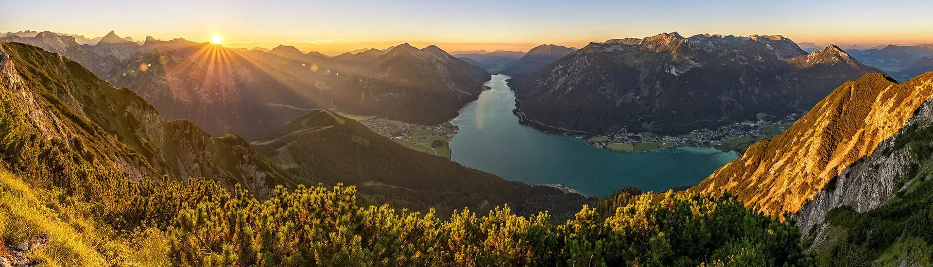 MACHT die NATUR zu eurer BÜHNE! Sonnenuntergang am Bärenkopf in Pertisau mit Blick auf den Achensee.