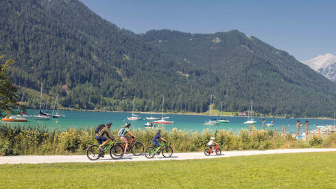 familienurlaub-rad-buchau-achensee.jpg