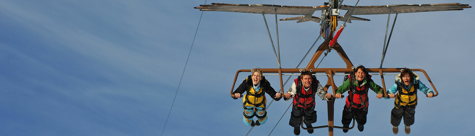 Mit dem AIRROFAN Skyglider kann man über die Berglandschaft der Region Achensee fliegen.