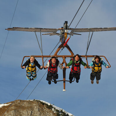 Mit dem AIRROFAN Skyglider kann man über die Berglandschaft der Region Achensee fliegen.