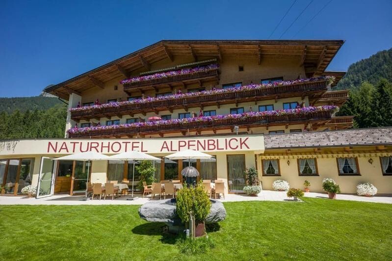 Naturhotel-Alpenblick-Sommer.jpeg