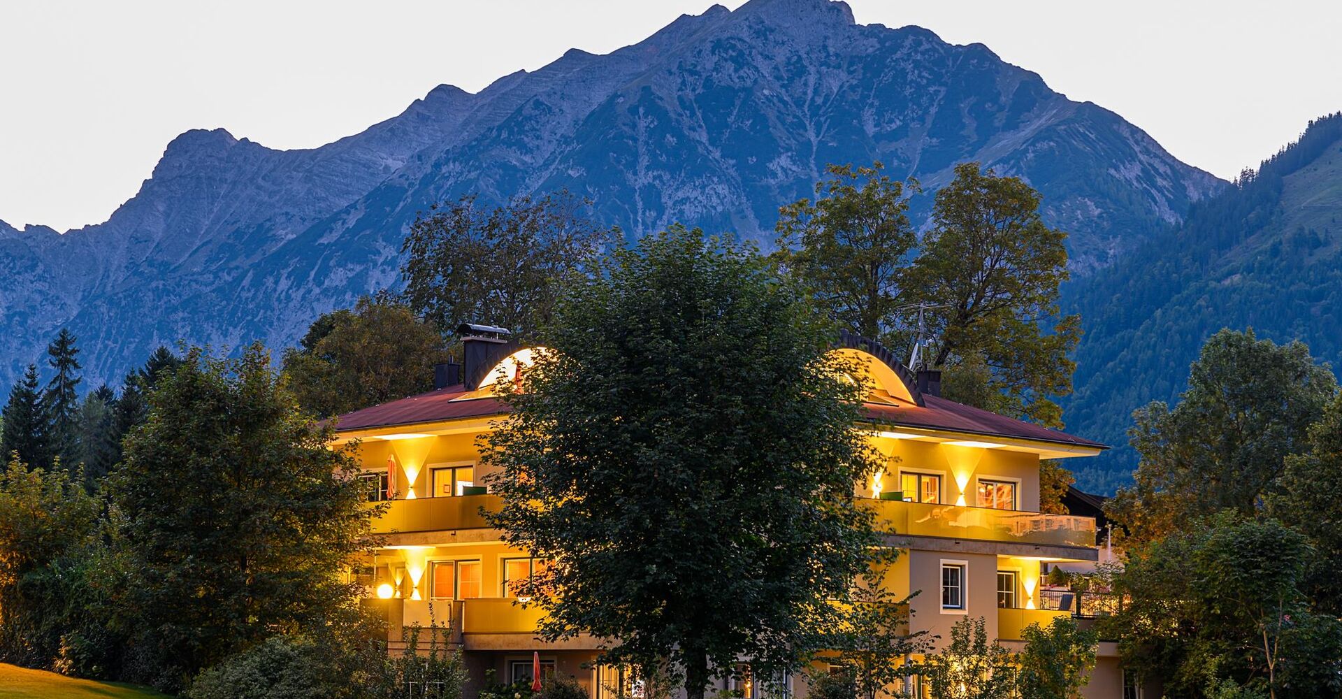 Tristenau-abends.jpg