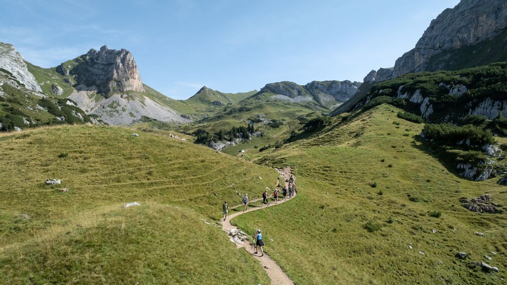 am Gipfel der 2.259 Meter hohen Rofanspitze