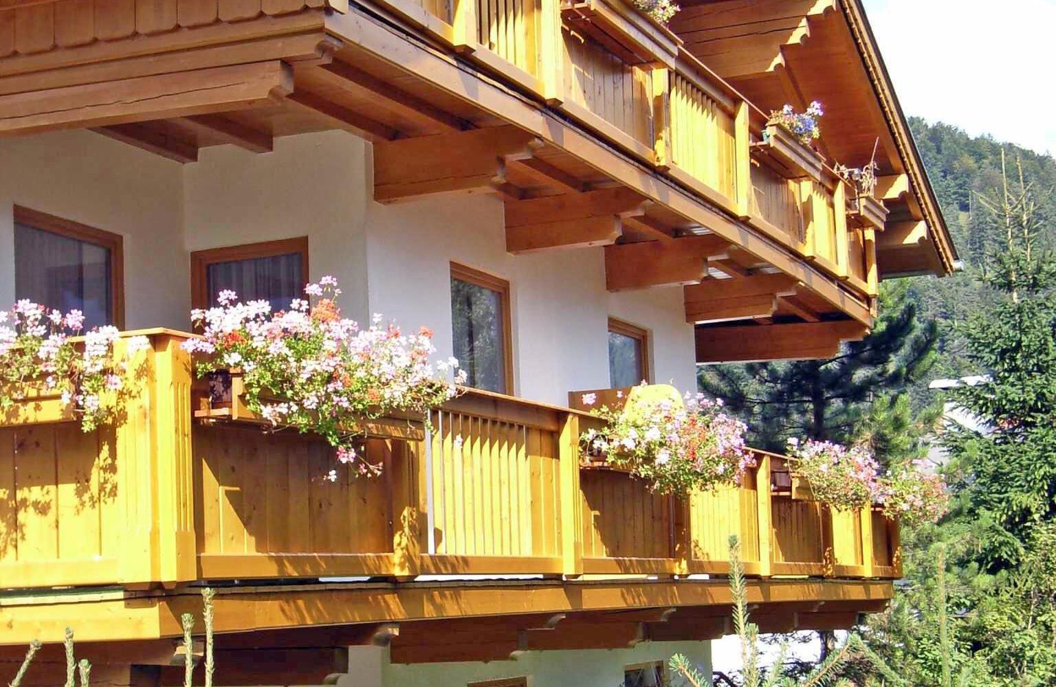 Appartement Neuner - Hausansicht Sommer