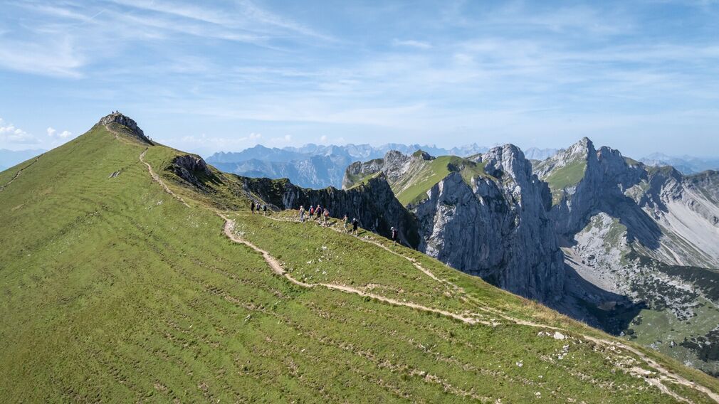 am Gipfel der 2.259 Meter hohen Rofanspitze