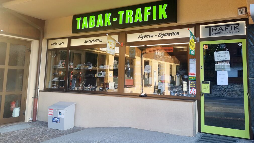 Tabak-Trafik im Ortszentrum von Maurach