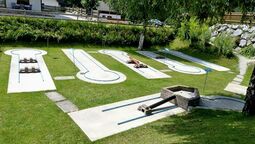 The mini golf course in Maurach offers 12 holes.