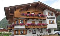 Apparthaus Alpina - Außenansicht Sommer