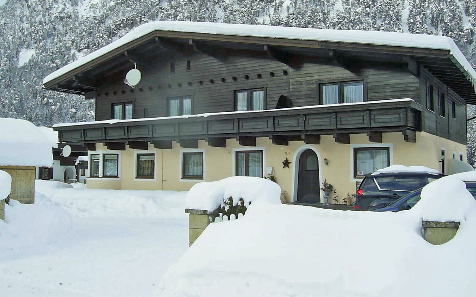 Haus-Coppi-Ansicht-im-Winter.jpg