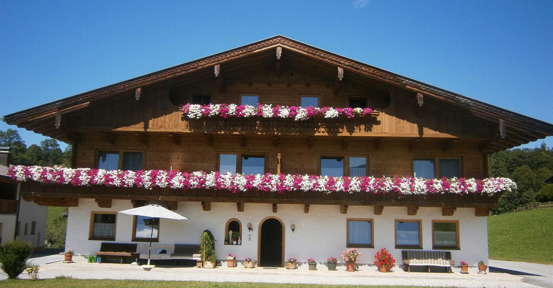 Außenansicht Sommer