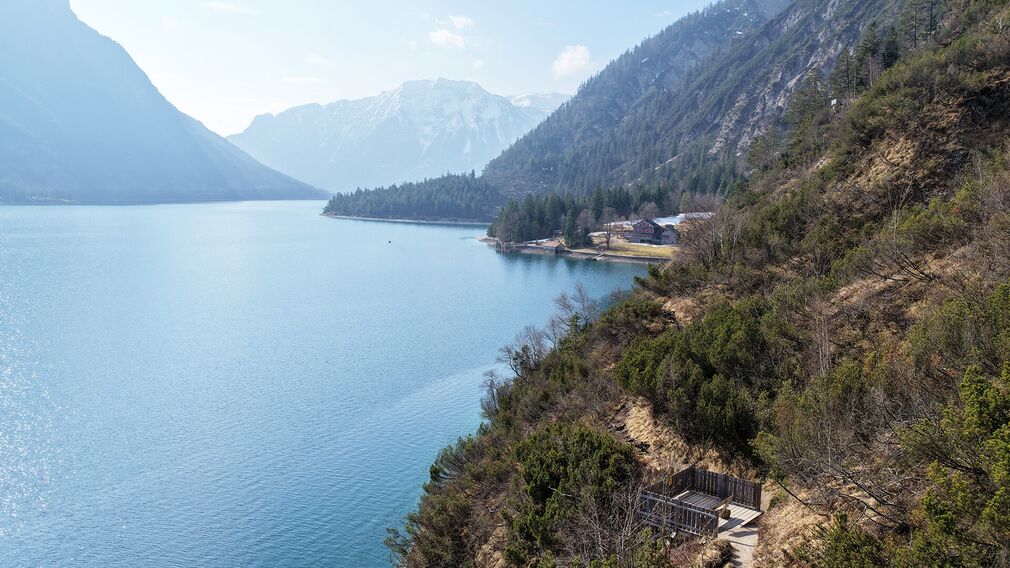 Blick vom Mariensteig auf die Gaisalm im März 2026