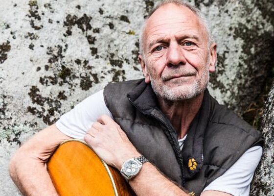 "Mr. Fingerpicking" - Der Gitarrist Peter Ratzenbeck "Mr. Fingerpicking" - Der Gitarrist Peter Ratzenbeck