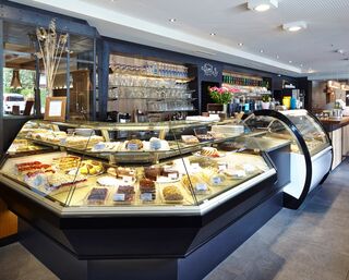 MG² Bistro Café