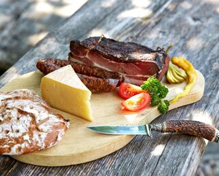 Kasalm & Genussladen