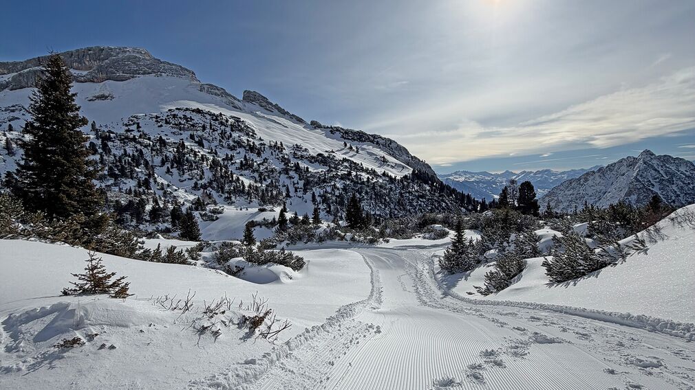 präparierte Winter-Höhenwanderweg am Rofan