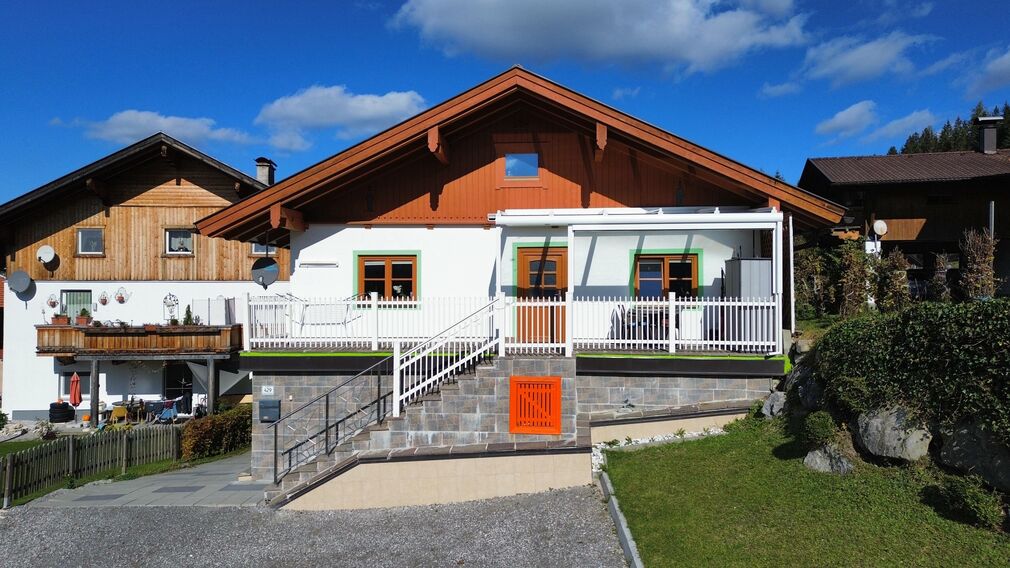 dji_fly_20251018_134604_589_1760856673801_photo_op