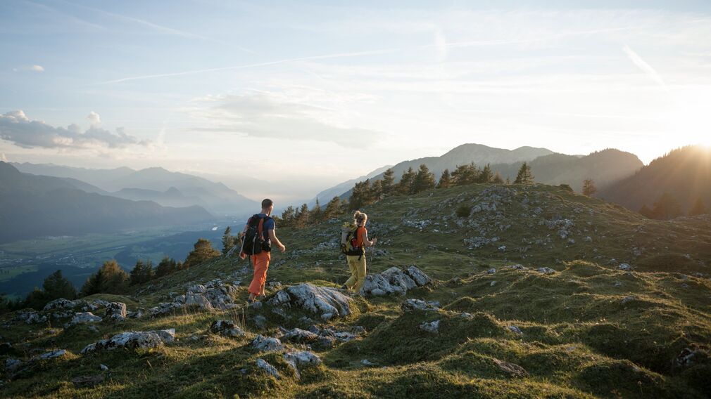 angerberg_buchacker_alm_adlerweg_etappe_05_tirol_werbung_schwarz_jens_angerberg.jpg