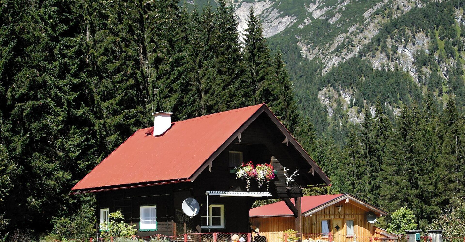 Ferienhaus Grossmitt im Sommer