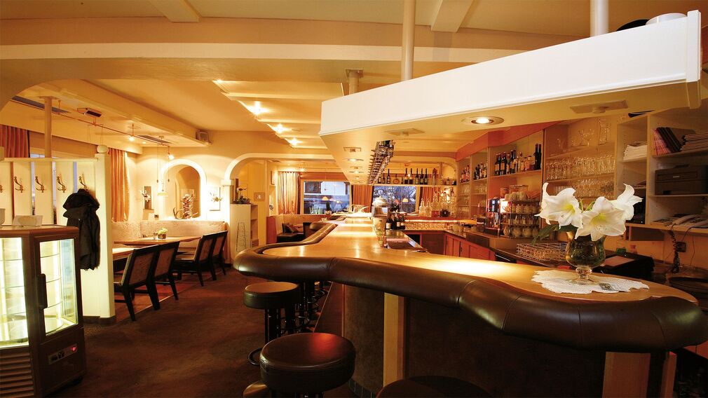 gemütliche überdachte Terrasse der Café-Pension Erika