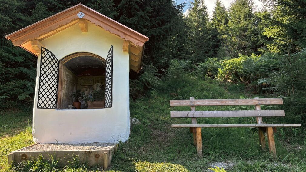 Verschnaufpause an der Steinberger Ache (im Steinberger Loch)