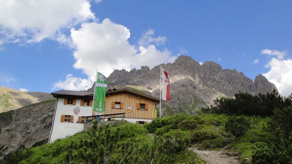 Eagle Walk Stage: 19