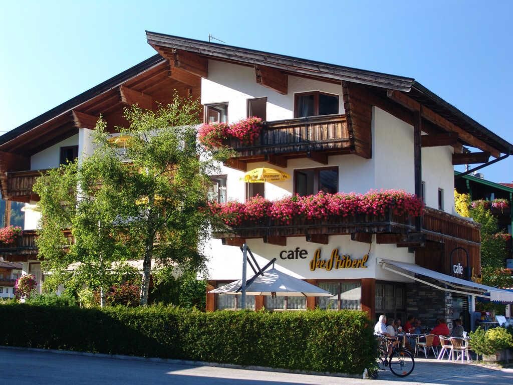 Sommeransicht Landhaus am See