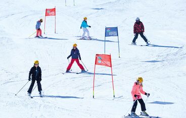 Children's alpine skiing course