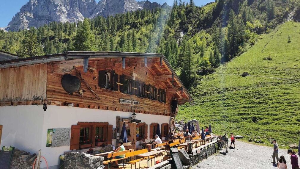 Brettljause auf der Binsalm