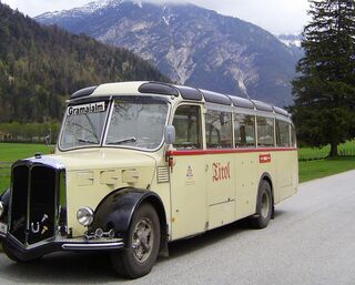 Nostalgiebus
