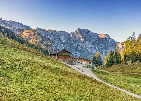 Community Wanderung