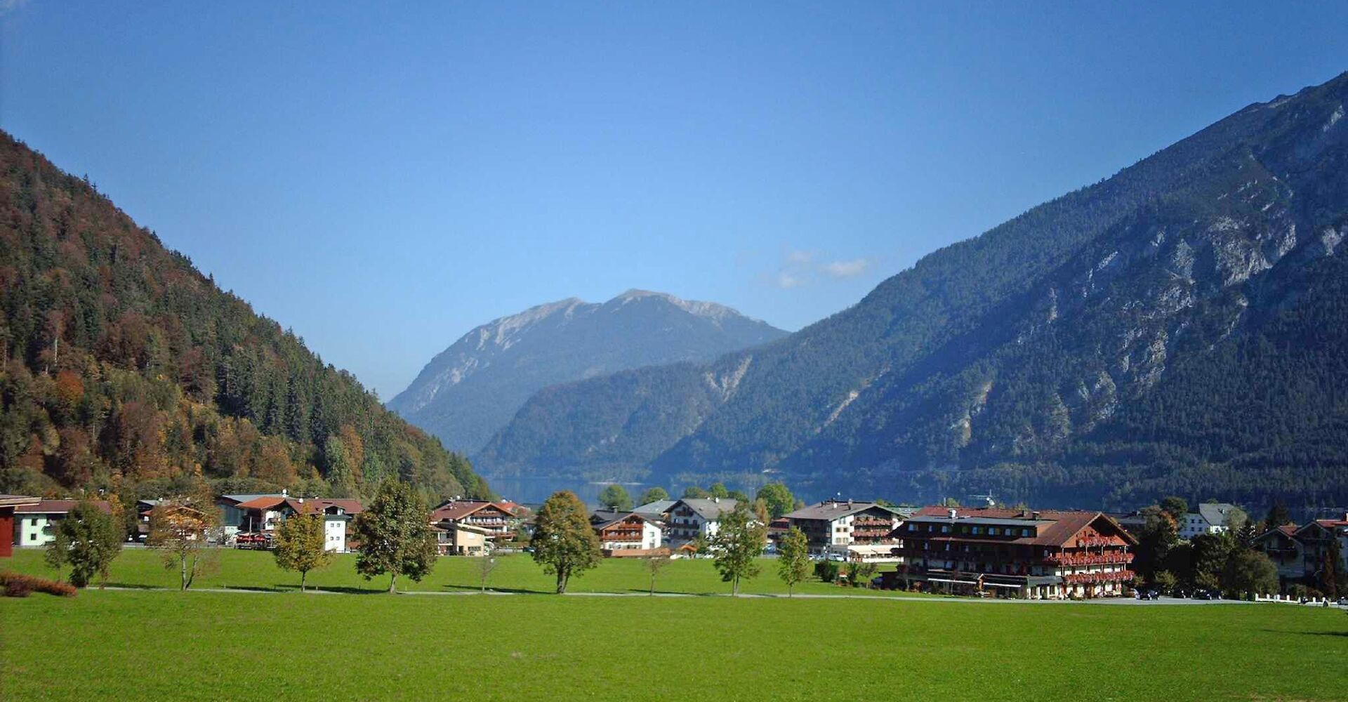 Blick zum See vom Appartement Seerose aus