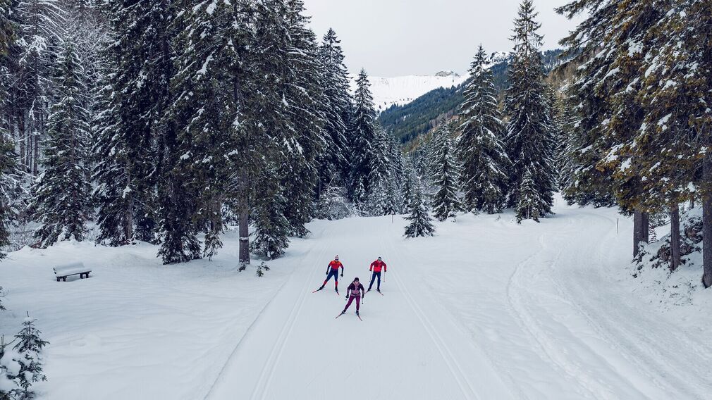 Die 2km lange Unterautal Loipe führt idyllisch ins Achenkircher Unterautal hinein.
