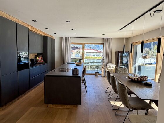 MALIA - Alpine Hideaway