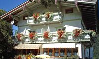 Appartements Seerose - Hausansicht Sommer