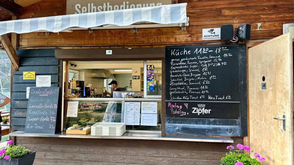 Imbisstheke beim Camping Schwarzenau