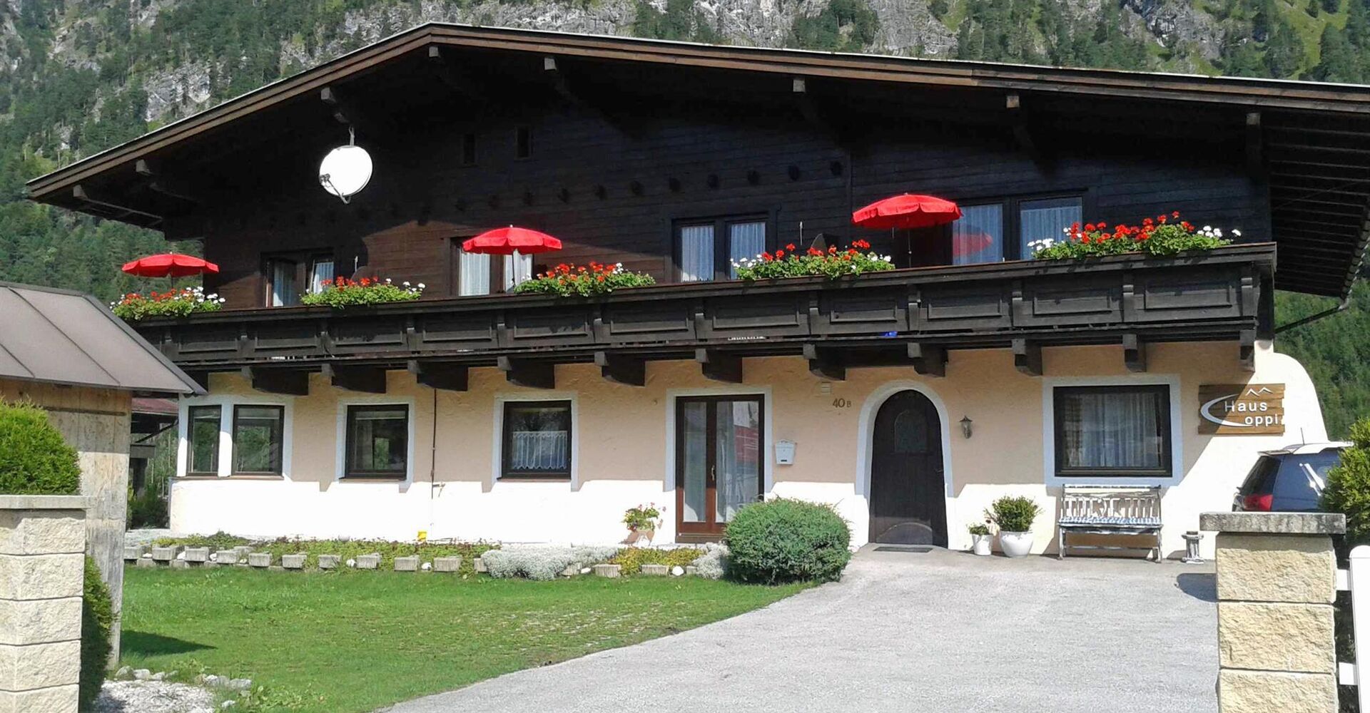 Haus Coppi - Ansicht im Sommer