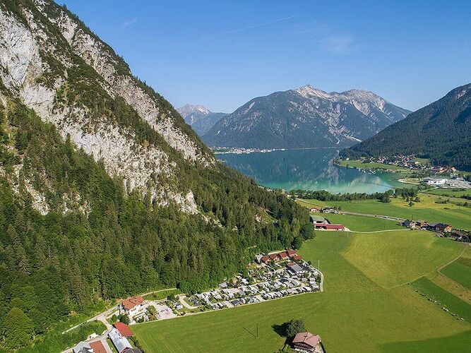 Karwendel-Camping online buchen in Maurach am Achensee